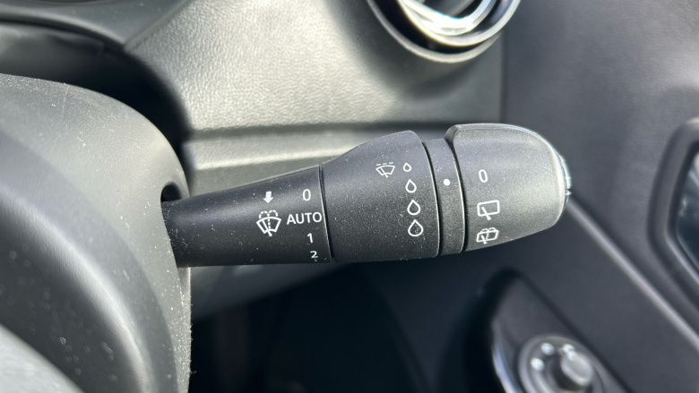 Renault Captur 1.5 dCi 90 Dynamique S Nav 5dr Auto Diesel Hatchback